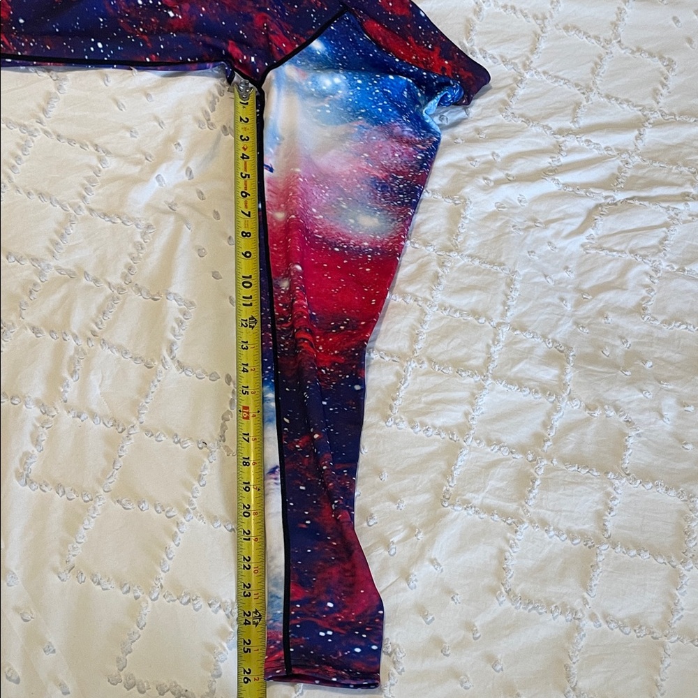Women's Cosmic Print Leggings EUC medium - Picture 5 of 5